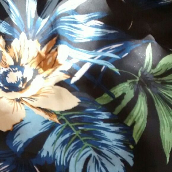 Sapphyra Dress  - Picture 8 of 8